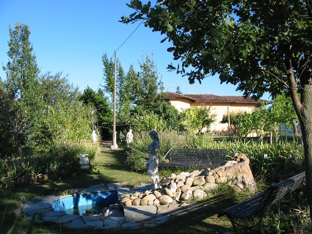 La Luna E I Falo Bed & Breakfast กาเนลลี ภายนอก รูปภาพ